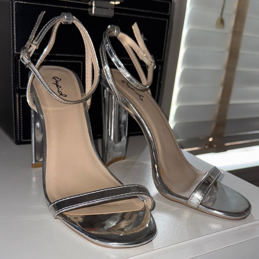 Qupid Metallic Silver Sandals